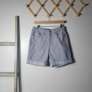 DKNY JEANS WOMEN'S LIGHT GRAY SHORTS SIZE 14